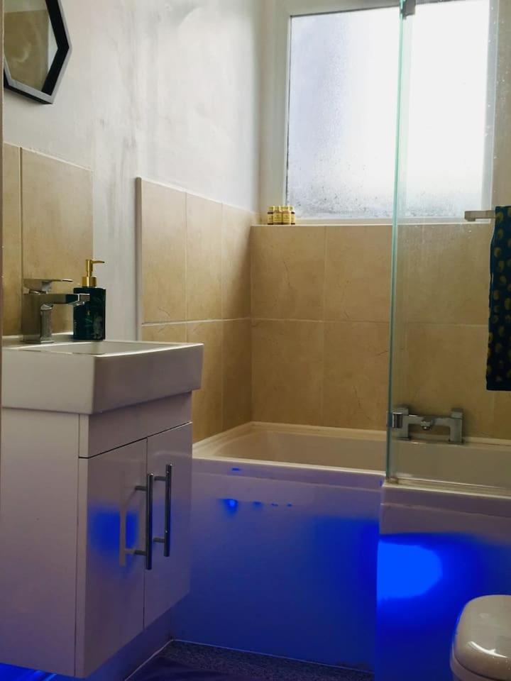 Spacious Apartment In The Heart Of St Leonards Hastings Dış mekan fotoğraf